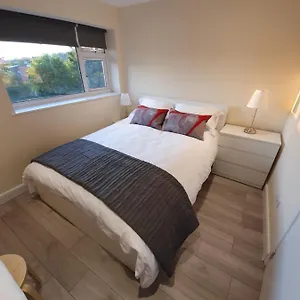 https://barclay-court-1-bed-luton-town-centre.cambridgehotelsuk.com